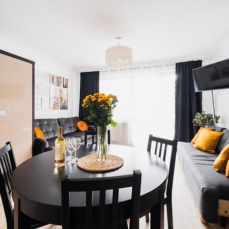 Apartment Old Town - 3 Rooms - 2 Bathrooms - 12 People - Parking Place Breslavia Exterior foto